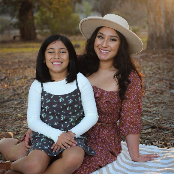 Meet your Posher, Erika - Picture 1 of 1